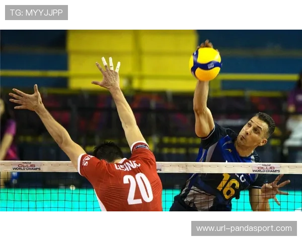 男排世俱杯佩鲁贾对阵斯威利，詹内利率队展示欧洲快变战术